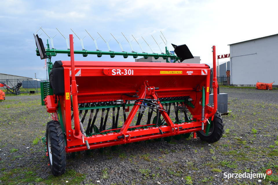 Siewnik zbożowy SR301 AGROMASZ Olesno