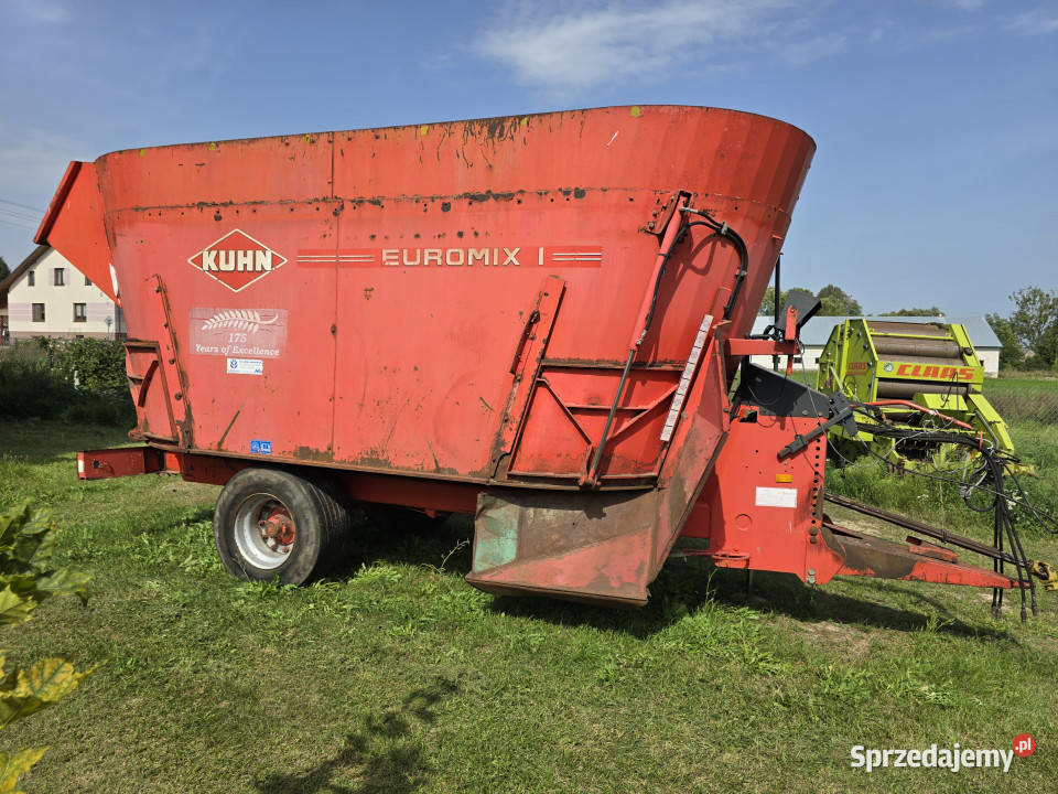 Wóz paszowy KUHN Euromix I EUV270 2270 22 m3 16 Baliki
