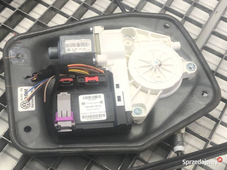 PODNOŚNIK SZYBY PRAWY PRZÓD VW GOLF V 1K4837482N