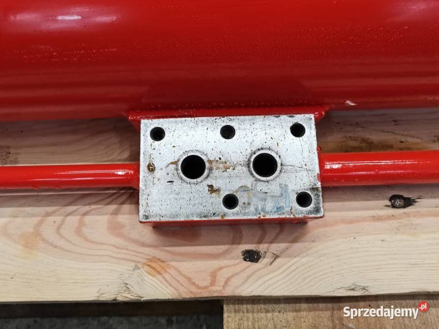 Manitou MT 1740 Siłownik główny ramienia Wilkowo