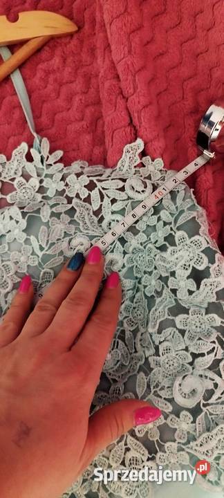 Sukienka gipura długi tren Sulmierzyce