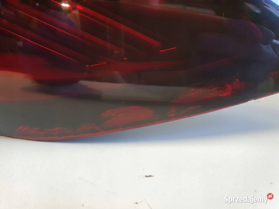 Renault Clio IV LIFT HTB TYLNIA TYLNA LAMPA Rudka