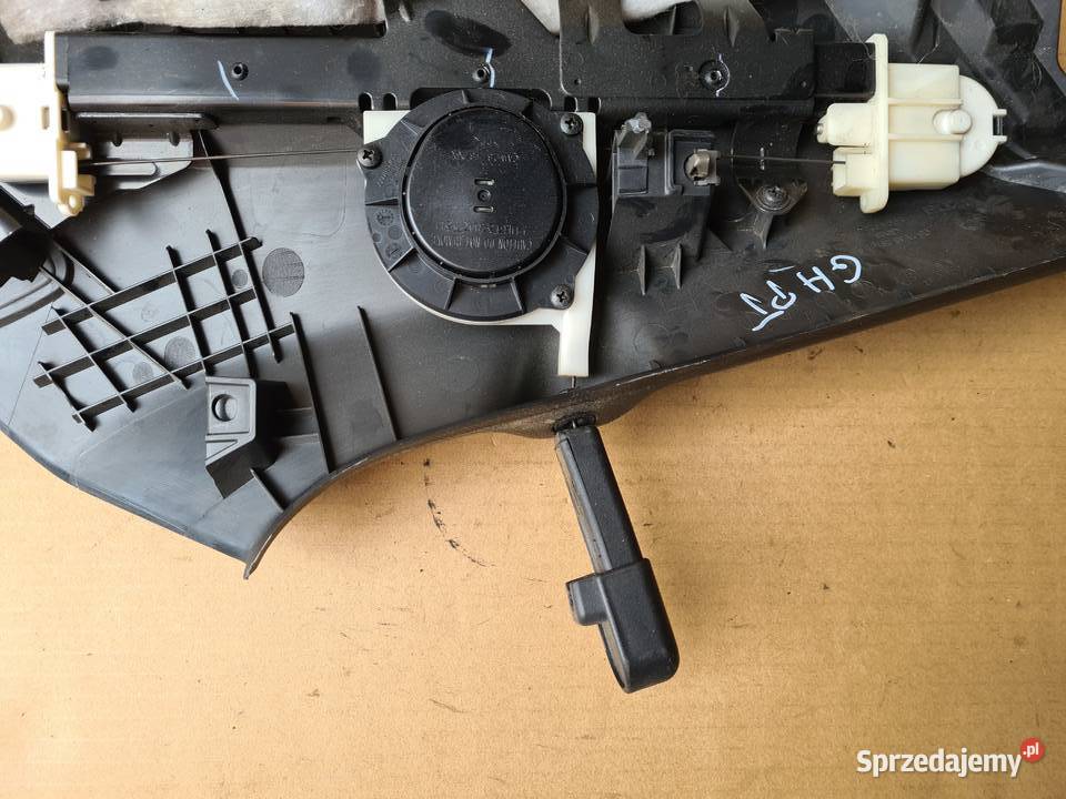 Mazda 6 GH prowadnica plastik rolety bagażnika dolnośląskie Legnica