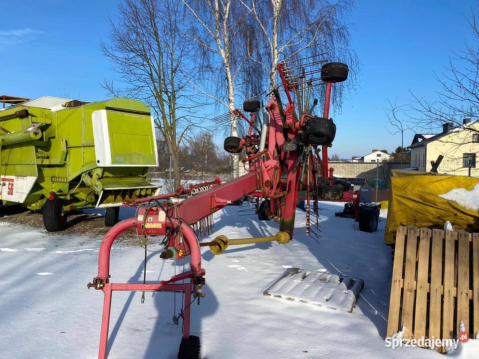 Zgrabiarka karuzelowa dwu karuzelowa JF Stoll R Ćmiłów