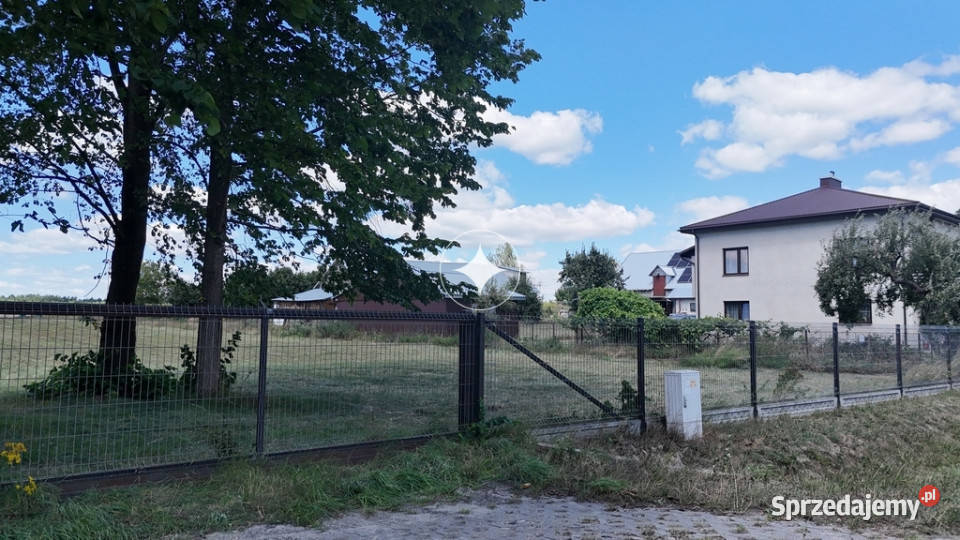 Ogrodzona działka przygotowana pod inwestycję Rabinówka