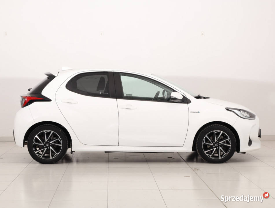 Toyota Yaris 15 VVTi Hybrid