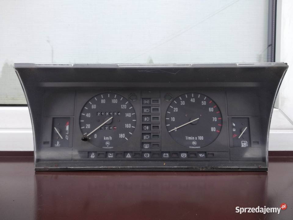 Skoda Favorit licznik zegary prędkościomierz Sieradz