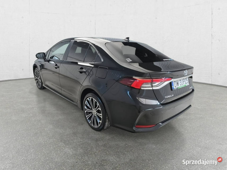 Toyota Corolla Seria E16 2012 Corolla Komorniki sprzedam