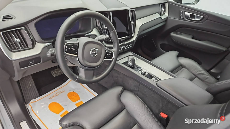 Volvo XC 60 B4 B Plus Dark aut Z Polskiego Warszawa