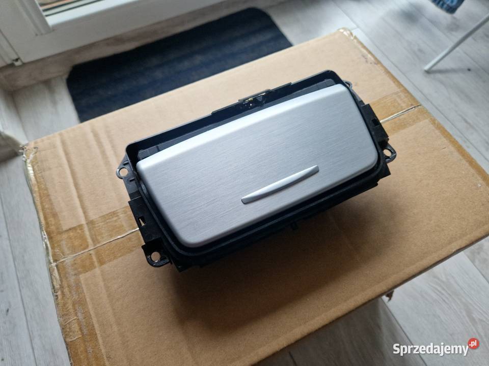 Schowek półka na okulary Bmw e90 e91 oem osobowe Warszawa