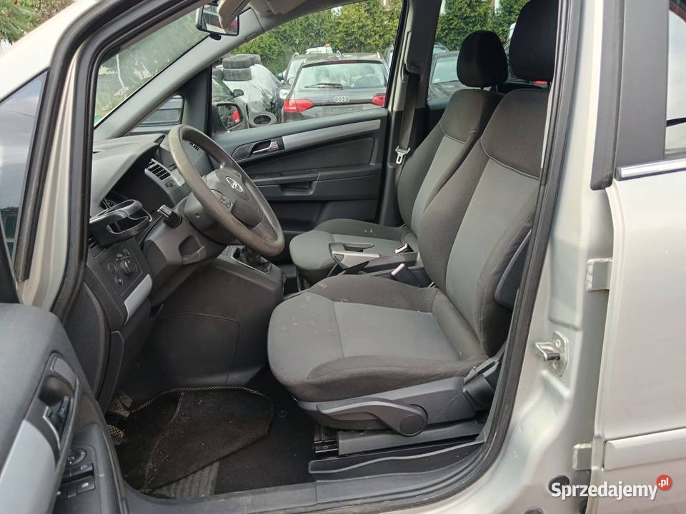Opel Zafira B 7 osobowa gaz CNG hak holowniczy manualna małopolskie Tarnów