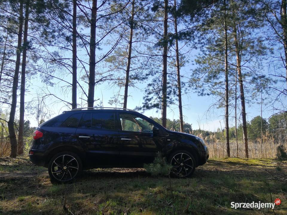 Renault Koleos zadbany z małą wadą Rok produkcji 2005 Samochody osobowe Starachowice