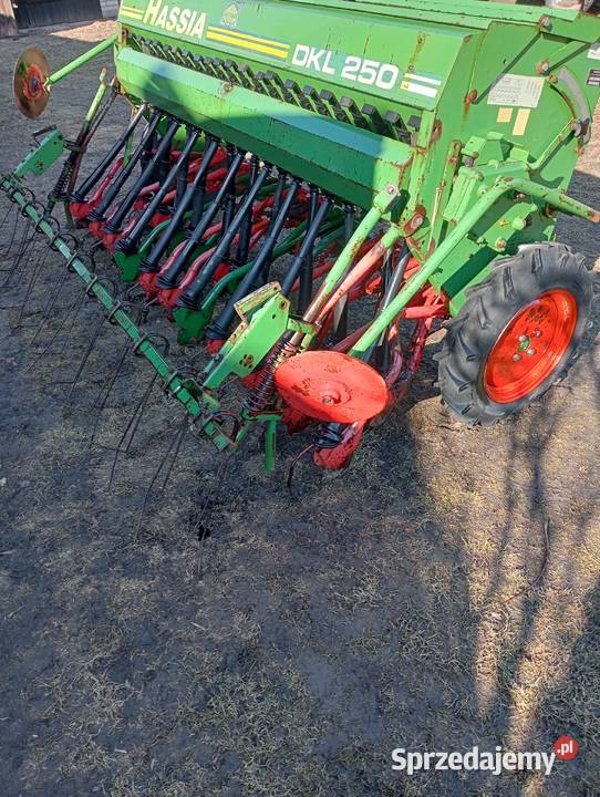 Siewnik zbożowy Hassia DKL 250 Międzyrzec Podlaski