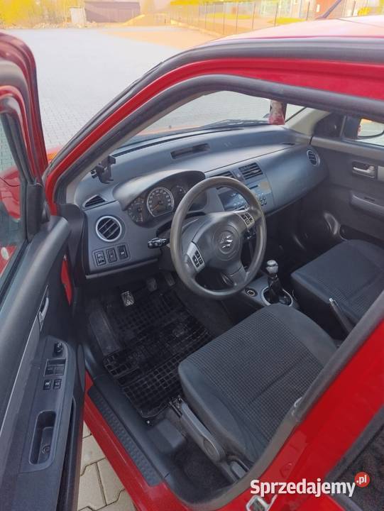 Suzuki Swift 13 benzyna 2005 192 podkarpackie Jasło