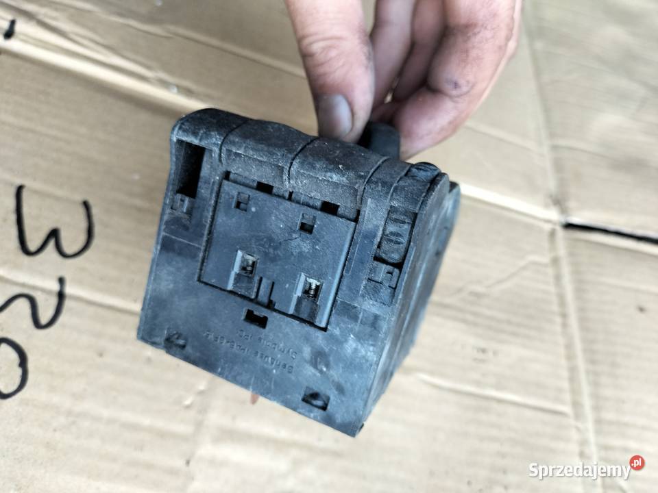 WŁĄCZNIK PRZEŁĄCZNIK ŚWIATEŁ OPEL OMEGA B Kamień-Kolonia