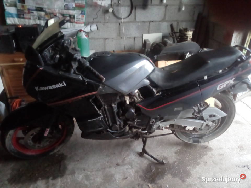 Kawasaki gpz gpz 750 Morawica