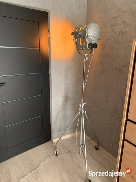 Lampa filmowo teatralna PRL 1963 r Vintage loft Lampy podłogowe Poznań