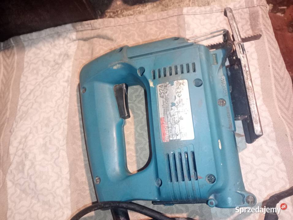 Sprzedam wyrzynarke Makita 4324