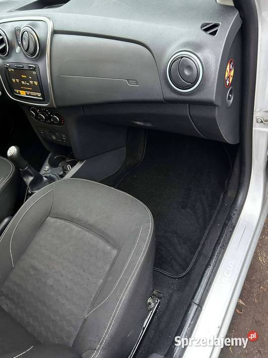 Dacia Sandero 12 752013rBezynagaz radio Janowiec Wielkopolski