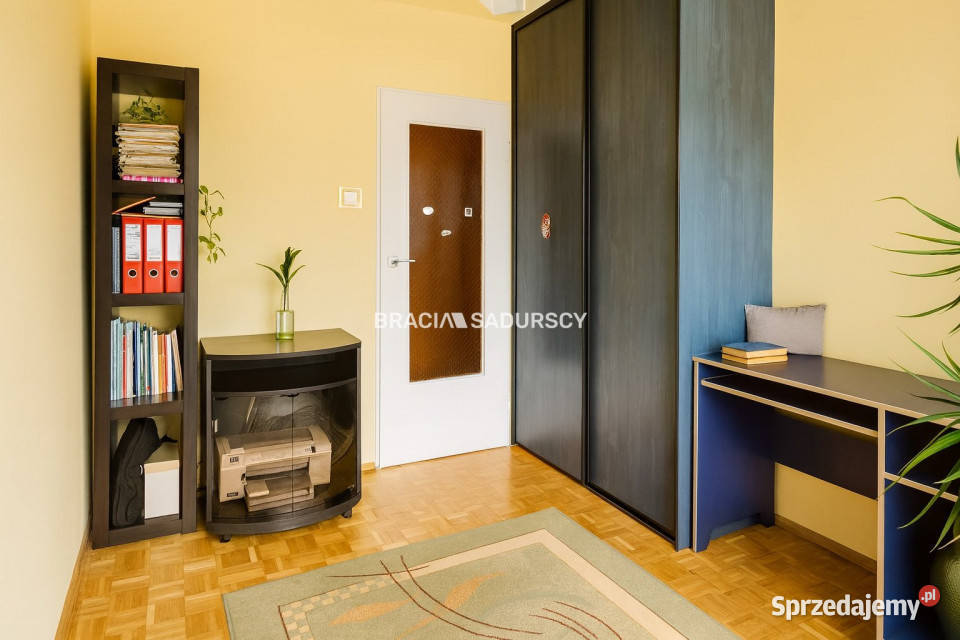 Mieszkanie 5835m2 3 pokoje Kraków Powstańców