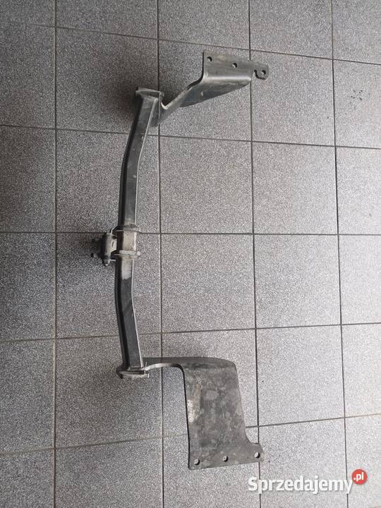 Hak Thule do Mitsubishi Outlander 2 z odpinanym