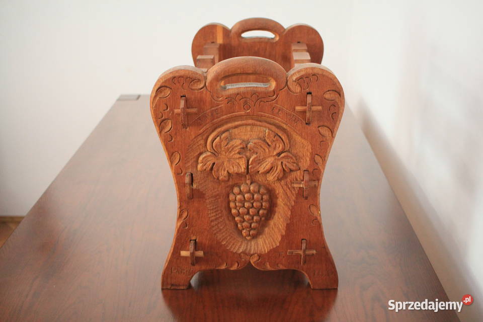 Drewniany stojak na wino ładne wykonanie odcienie brązowego Pszczyna