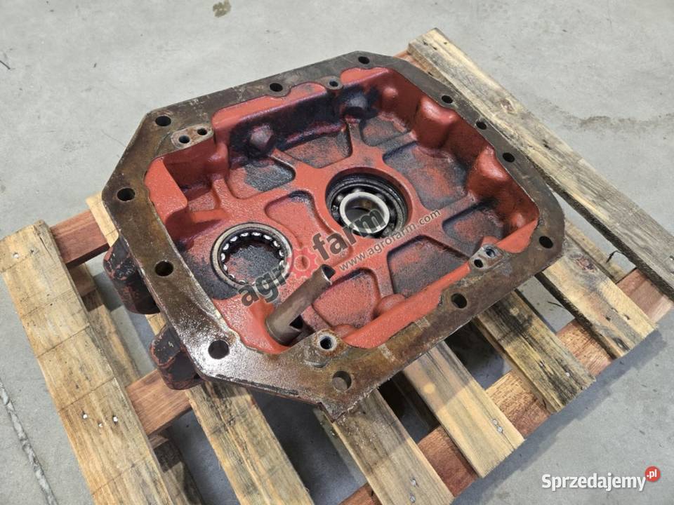 Obudowa PTO Fiat 16090 14090 11590 8630 Byków