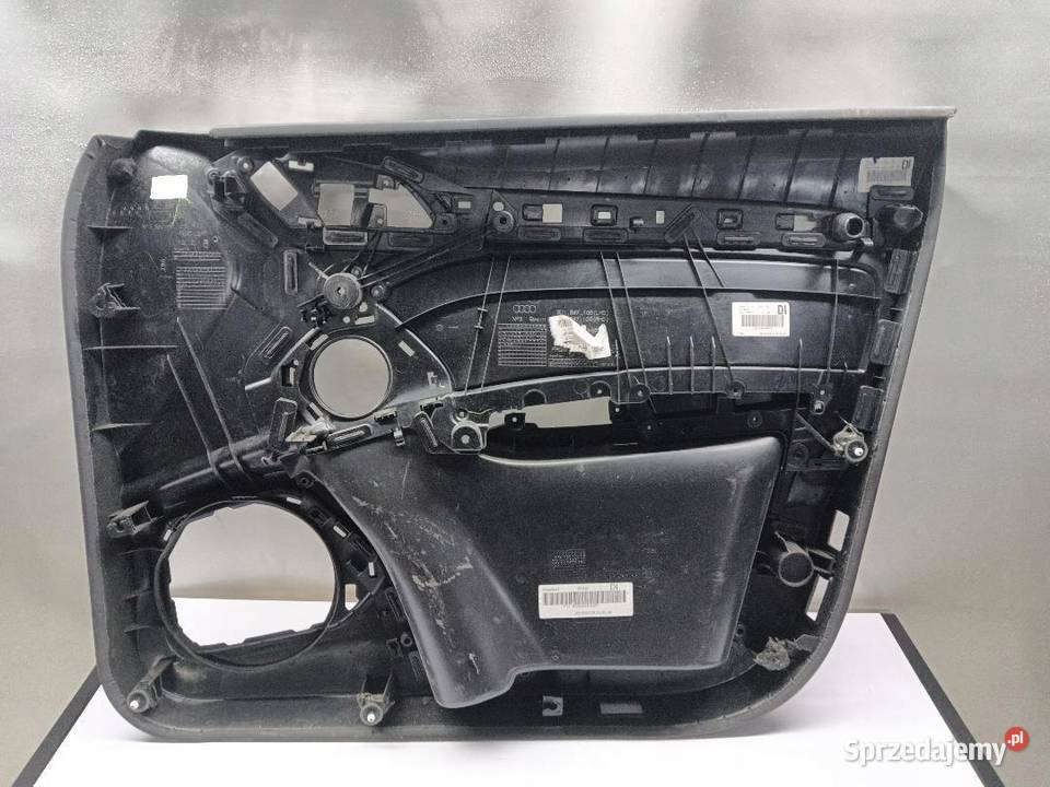 BOCZEK DRZWI LEWY PRZÓD AUDI Q3 8U1867105 osobowe