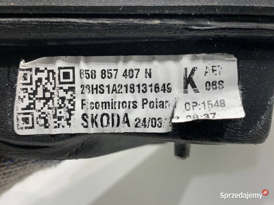 LUSTERKO LEWY SKODA KAMIQ Crossover CZERWONY sprzedam