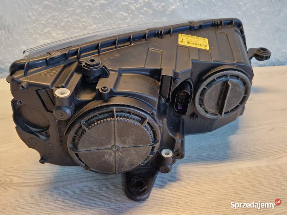 Lampa Skoda Oktawia III przed liftem Przednia wielkopolskie Kwilcz