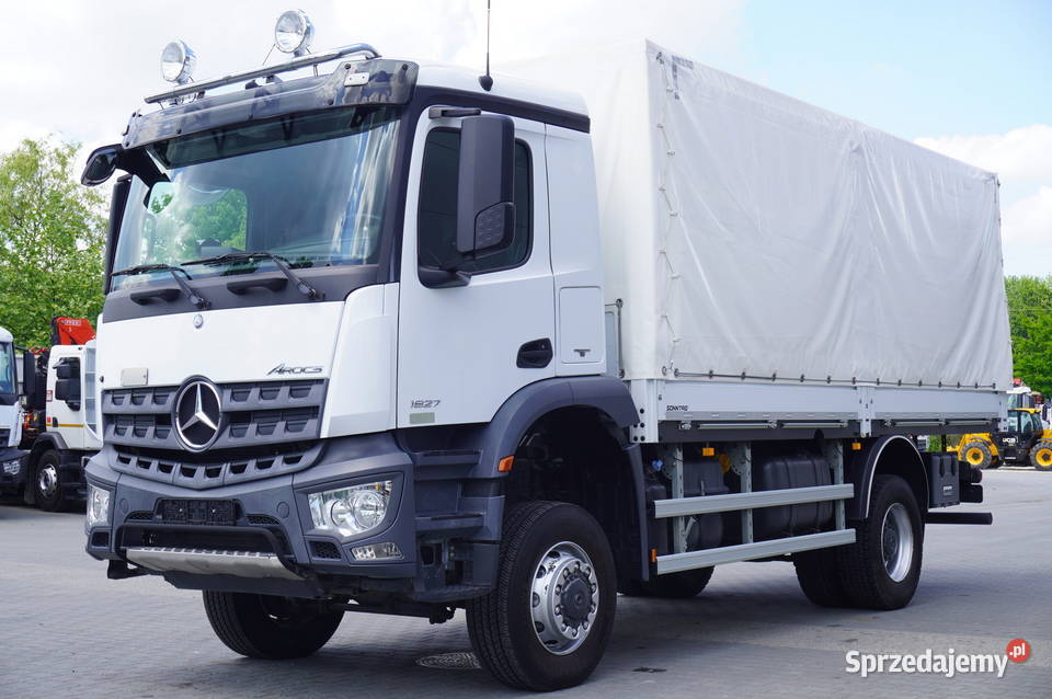 MercedesBenz Arocs 1827 10 4x4 Nauka jazdy254974 270KM Specjalne Kraków