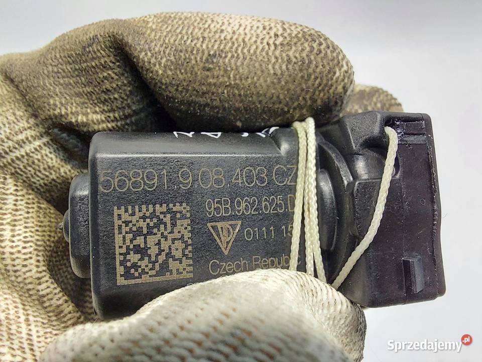 PORSCHE MACAN S 95B Siłownik zamek klapki wlewu