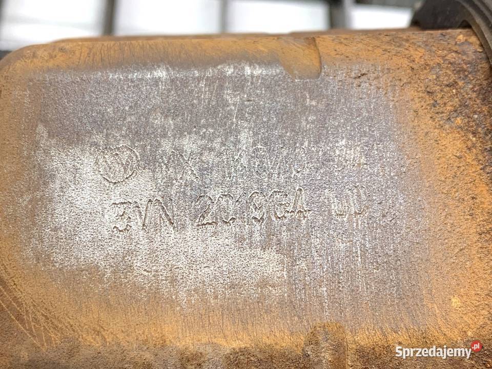 PÓŁOŚ LEWY PRZÓD VW PASSAT B7 18 170 PRZEGUB