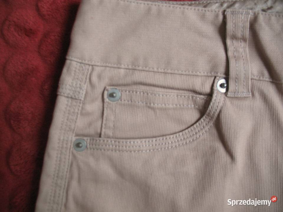 Szorty spodenki beżowe 42 XL biodra 108 Wallis