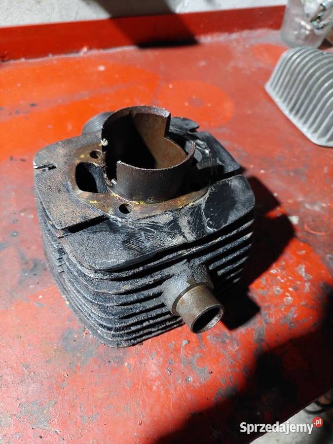 cylinder żeliwny nominalny głowica wsk 125 Cylindry, głowice, pierścienie kujawsko-pomorskie Wichowo