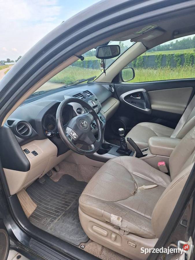TOYOTA RAV4 Janówka