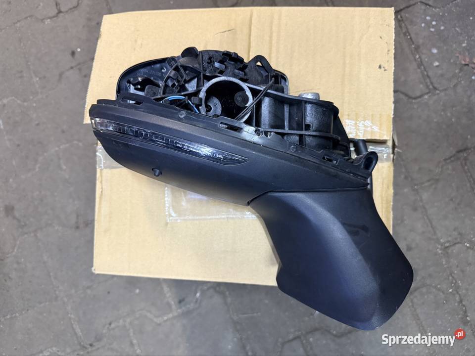 Renault Captur II Lusterko Prawy Przód 11 PIN osobowe Lusterka zewnętrzne Kłobuck