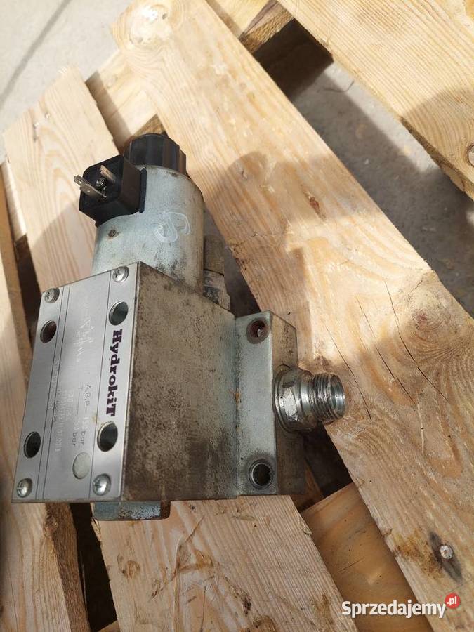 5 WYJŚĆ Kostka Cewka KD51024CRR Hydrokit HYD Części do maszyn budowlanych Kielce