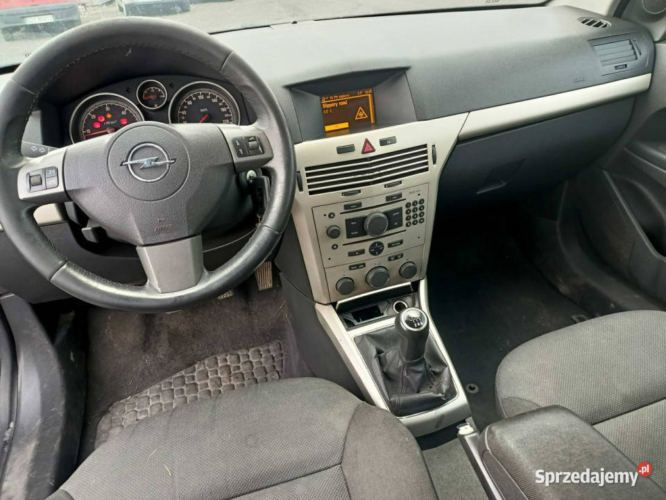 Opel Astra Opel Astra 17CDTI 110 07r H 20042014 Rok produkcji 2007