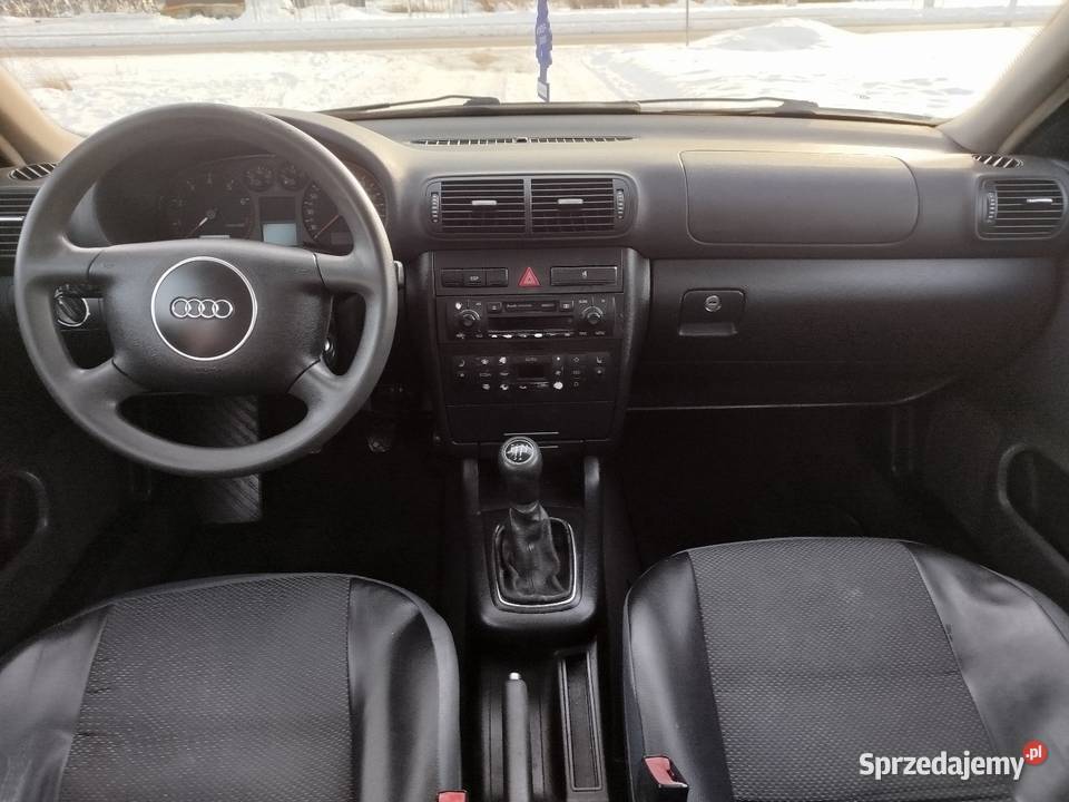 A3 8L 16 Benzyna 2003 wersja 5 drzwi podgrzewane fotele Świdnik
