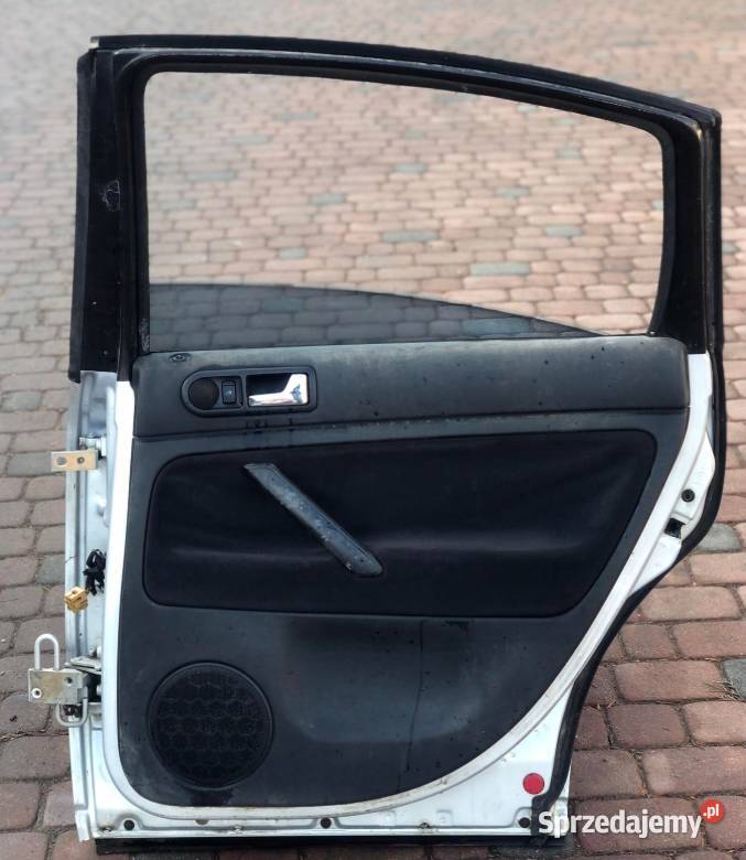 DRZWI TYLNE PRAWE VW PASSAT B5 SEDAN 19962005 K Karoseria Skołoszów sprzedam