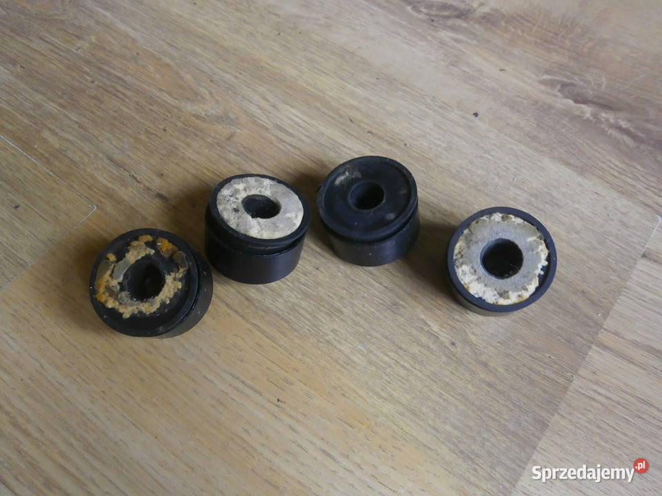 Gramofon UNITRA G 8010 nóżki komplet 4 Łódź