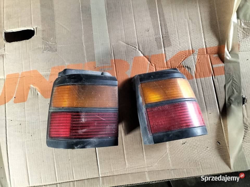 VW PASSAT B3 LAMPA TYŁ PRAWA LEWA