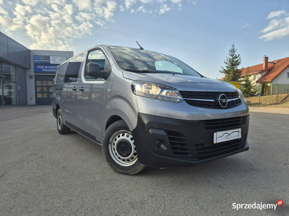 Opel Vivaro Brygadówka 20 diesel 144 centralny zamek Giżycko
