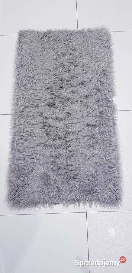 Futrzasty dywanik do wyczesania 110m Dąbrowa Górnicza sprzedam