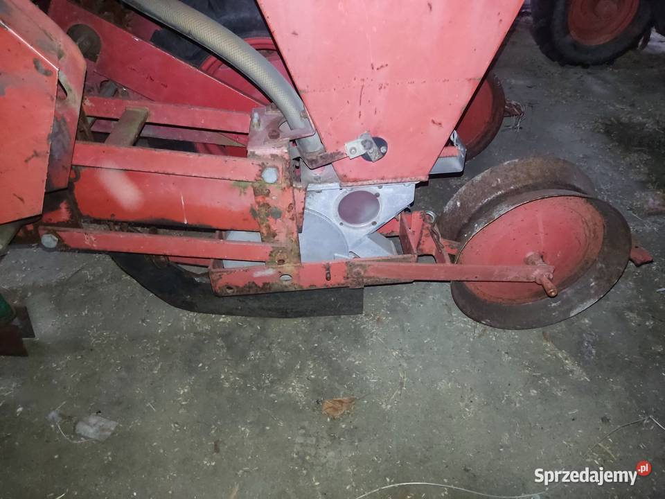 Siewnik do kukurydzy Becker Opatowice