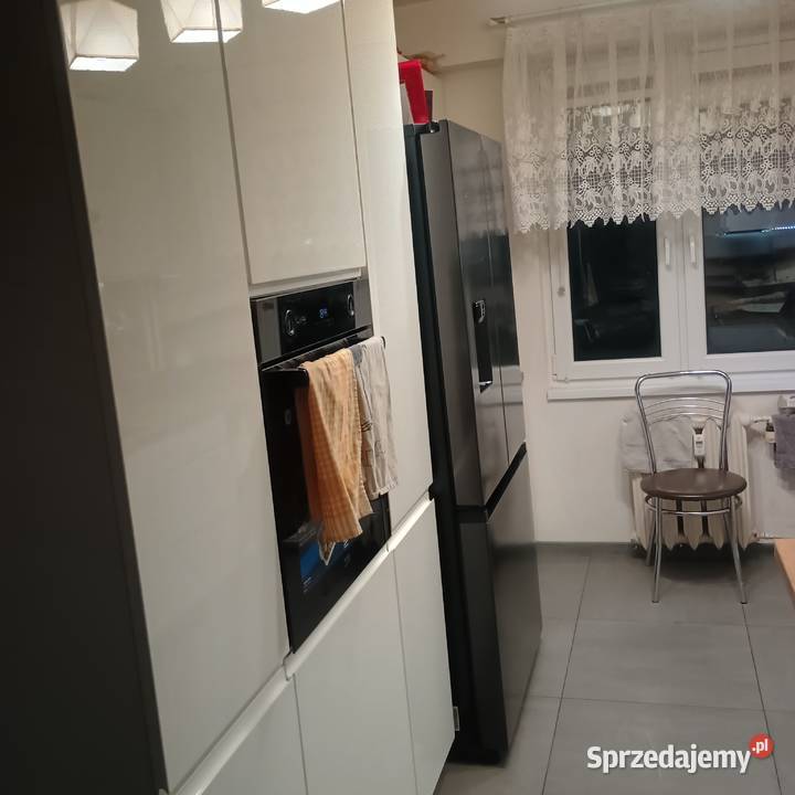 Sprzedam mieszkanie 3pokojowe na osiedlu Rządz oddzielna kuchnia Mieszkania sprzedam