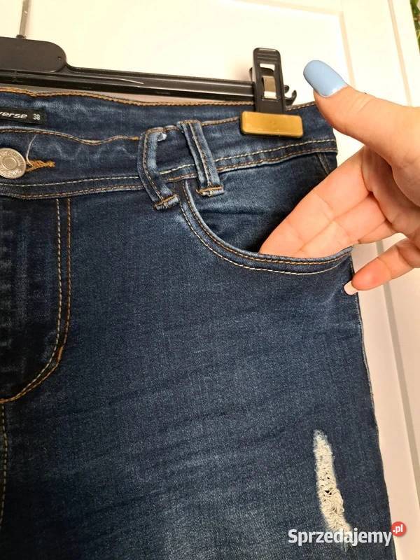 Jeansy Diverse z przetarciami 38 elastyczne Spodnie Trąbki Wielkie sprzedam