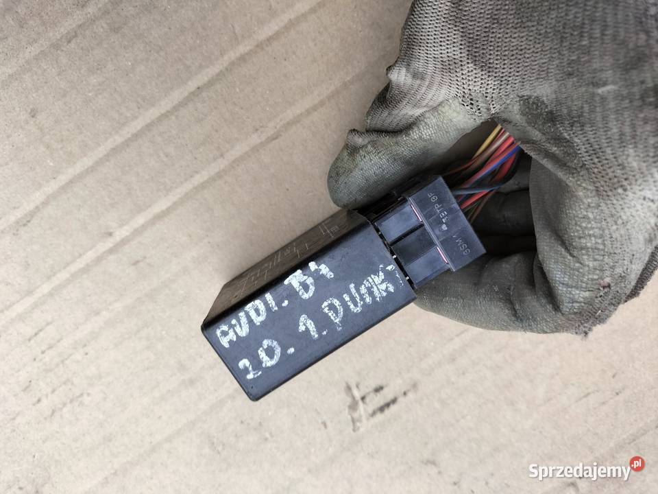 PRZEKAŹNIK AUDI 80 287 443959257B osobowe Przekaźniki Kamień-Kolonia
