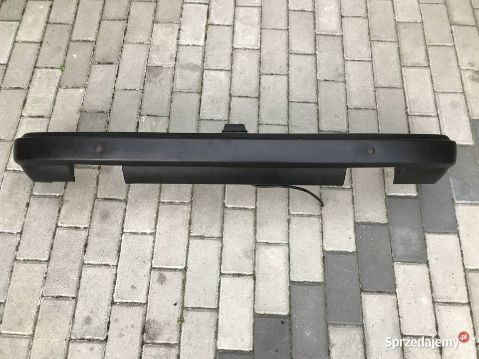 Zderzak tylni P4 Fiat 126p z mocowaniami Włoszczowa
